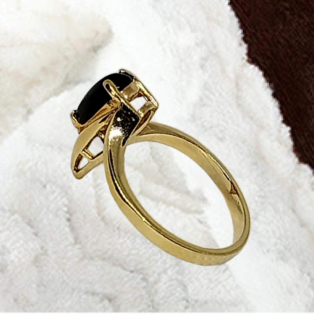 SOLID 14K Yellow Gold Ring with Onyx & Diamond Gemstones - Picture 7 of 7